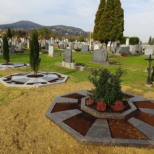 Urnengräber Friedhof Hartberg